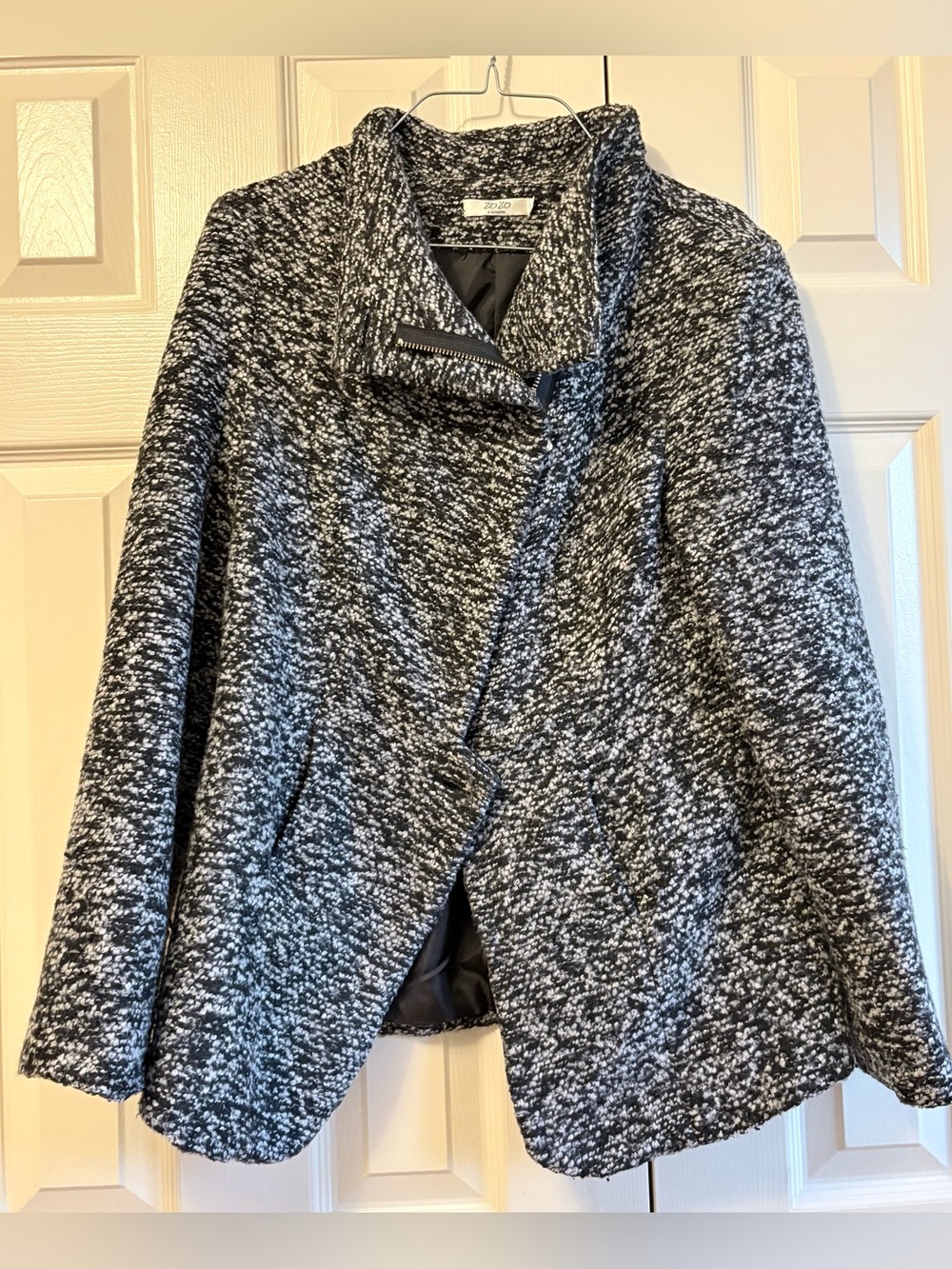 Cozy Textured Black & White Women’s Jacket